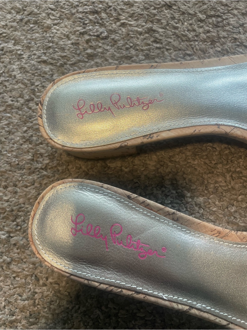 New Lilly Pulitzer flat cork and rhinestone sandals - Picture 2 of 8